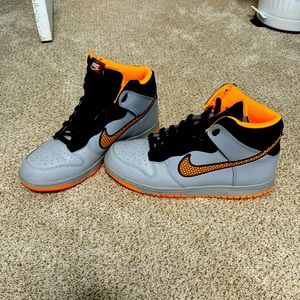 Nike high tops size 10